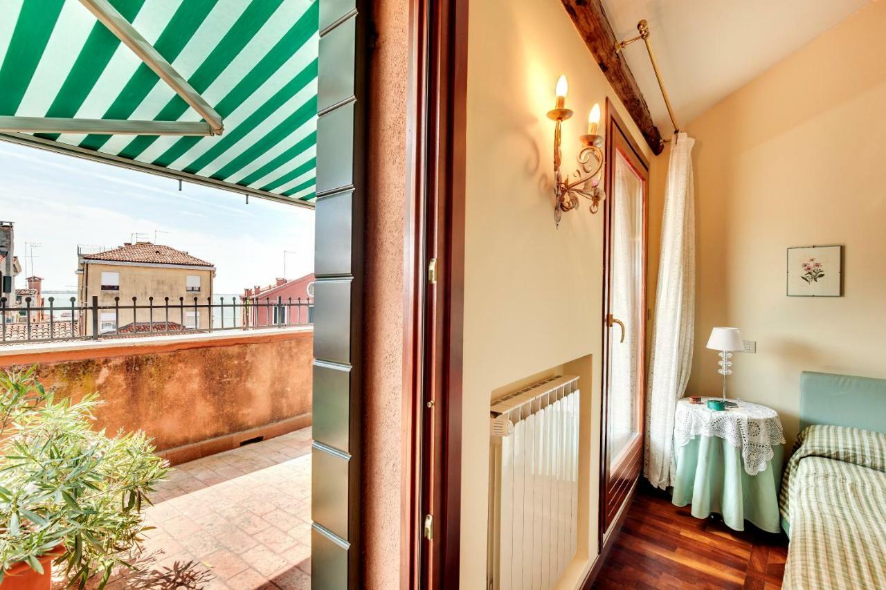 Biennale Terrace Apt Venecia